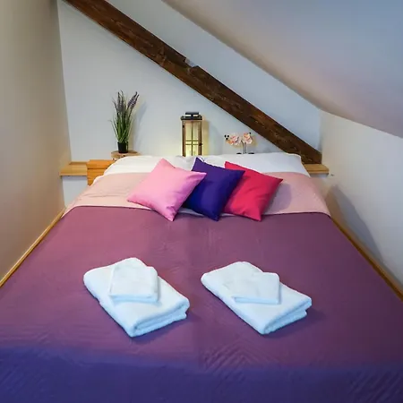 Villa Booking- 